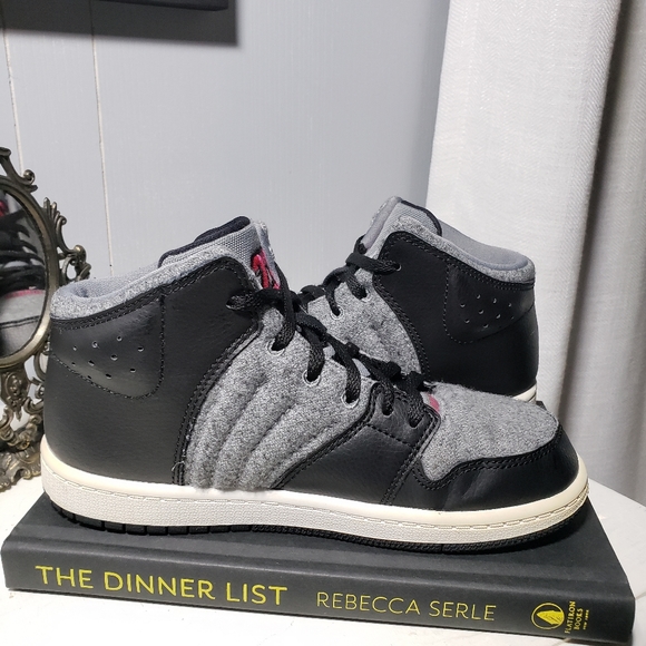 Jordan 1 Flight 4 Premium Hi - Picture 7 of 9